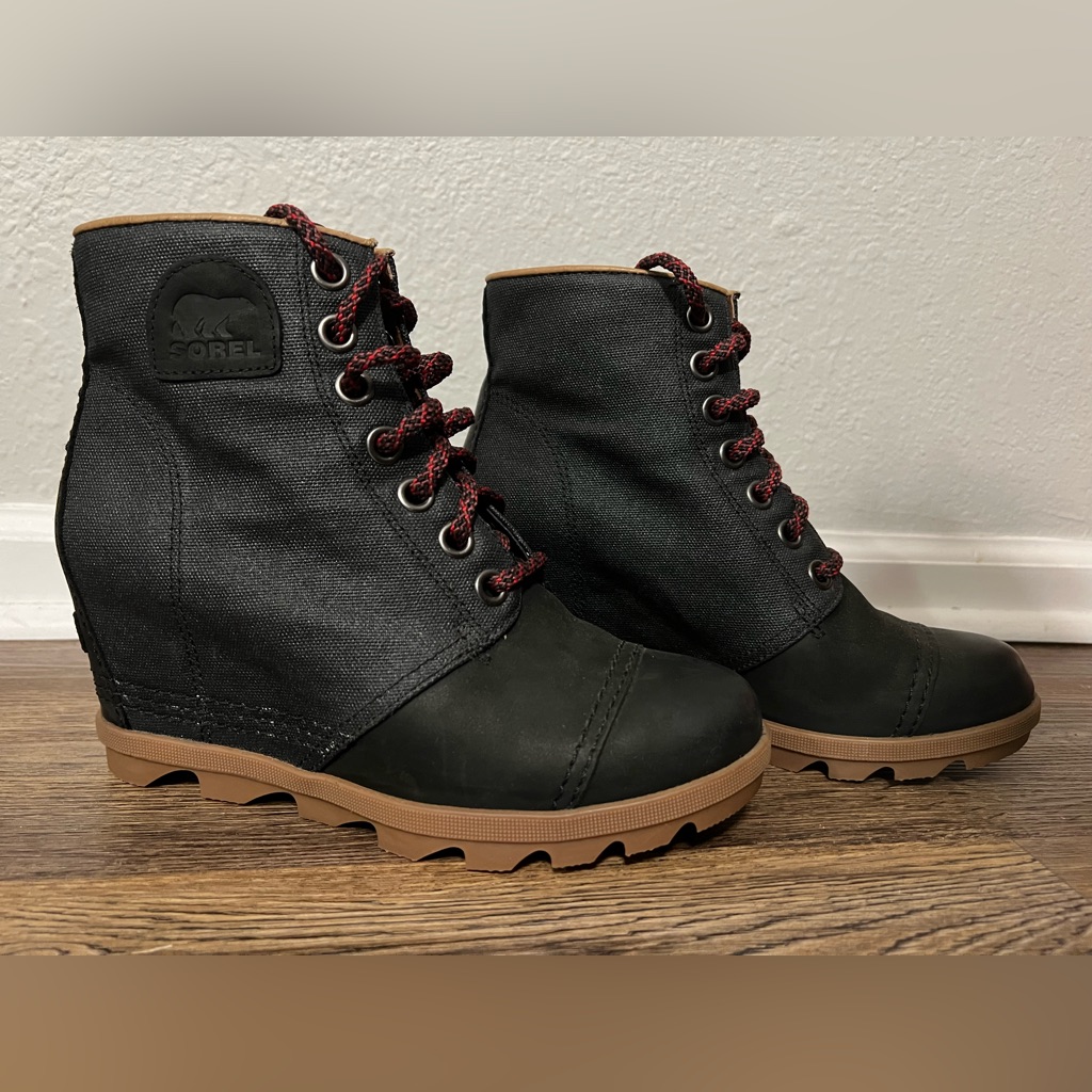 Sorel Joan Of Arctic Wedge Lace Up Bootie